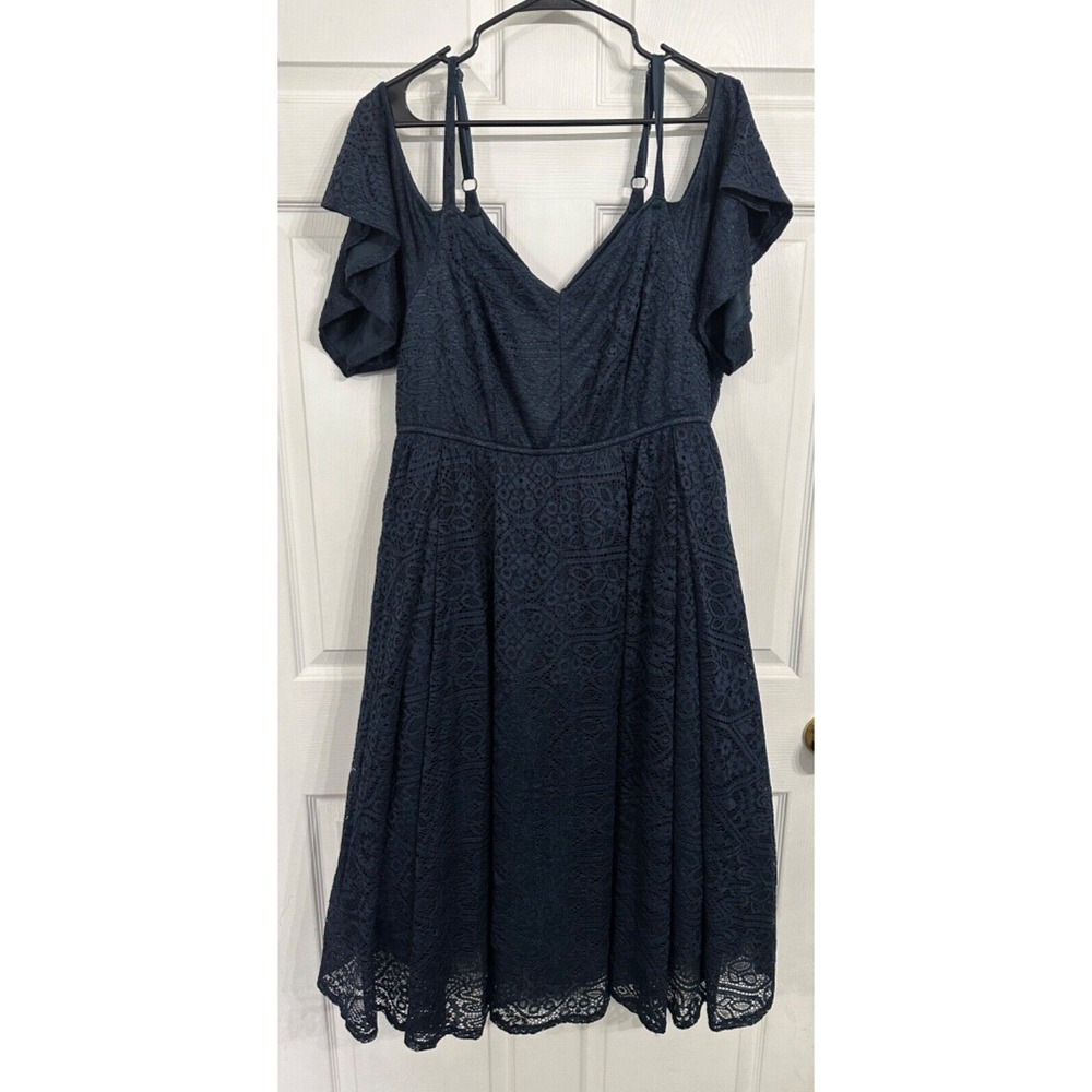 Torrid‎ Size 18 Navy Lace Midi Cold Shoulder Tulle Lined Special Ocassion Dress